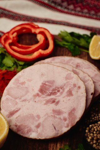 Ковбаса &laquo;Рублена&raquo; Ковбаса &laquo;Рублена&raquo; варена  фото